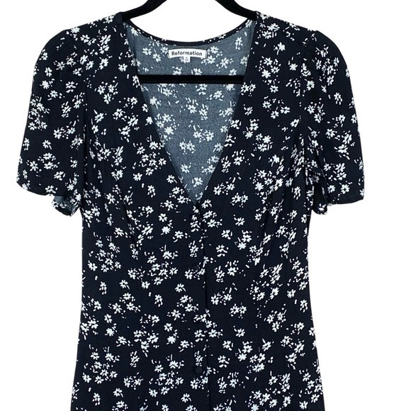REFORMATION Locklin Floral Print Dress in Black Sz 4 Cottagecore Feminine Midi - Picture 4 of 15